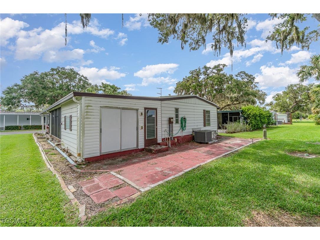 5 Aloe Street Alva FL 33920 2025002938 image26