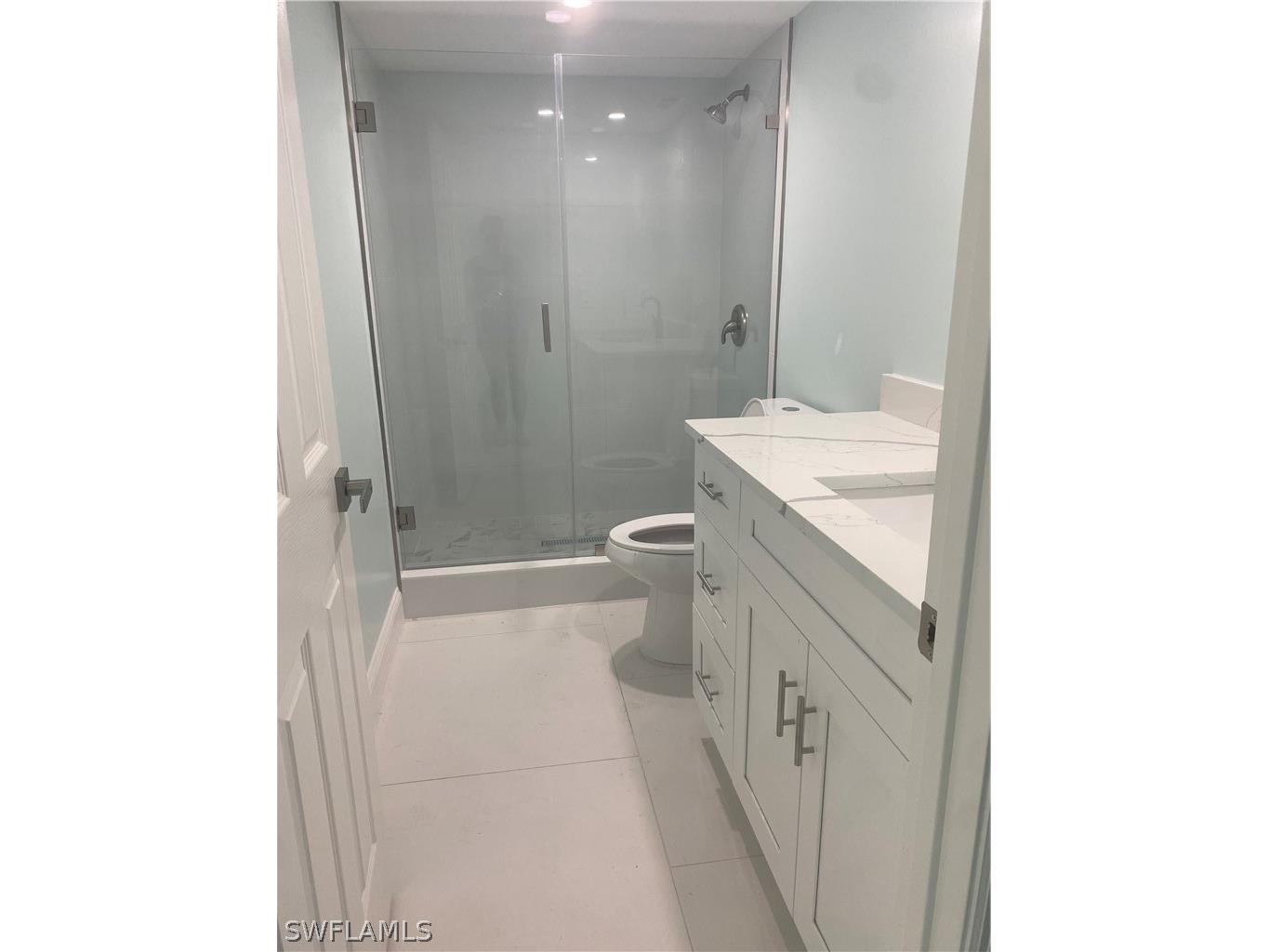 5 Bluebill Avenue #101 Naples FL 34108 226004439 image10