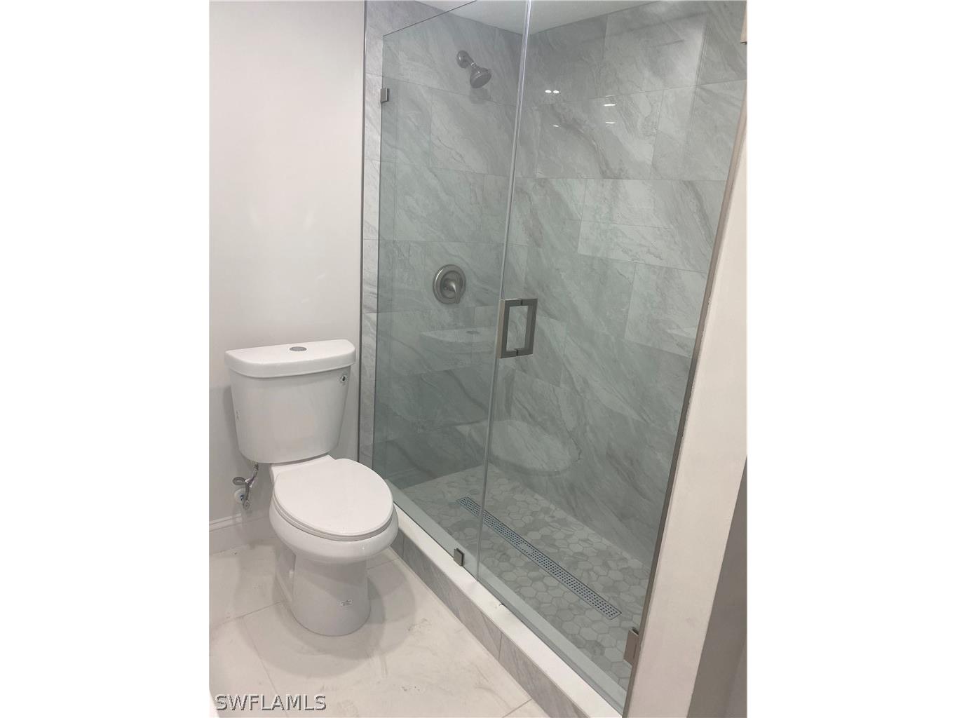 5 Bluebill Avenue #101 Naples FL 34108 226004439 image9