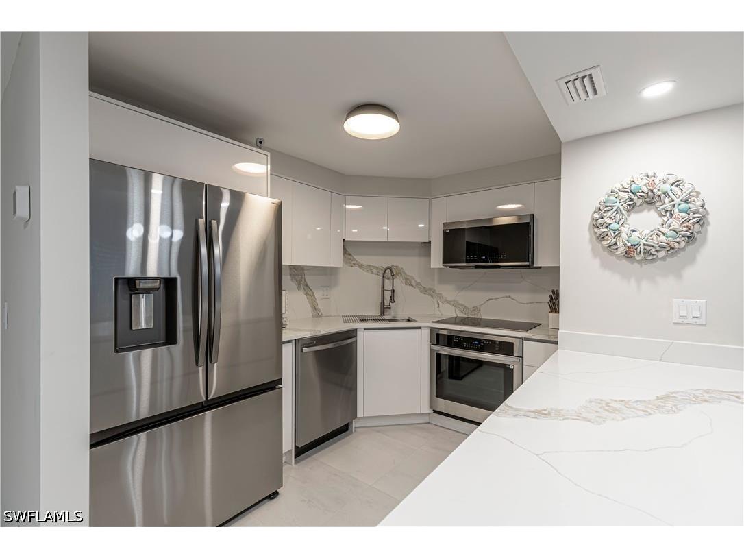 5 Bluebill Avenue #104 Naples FL 34108 226016159 image6