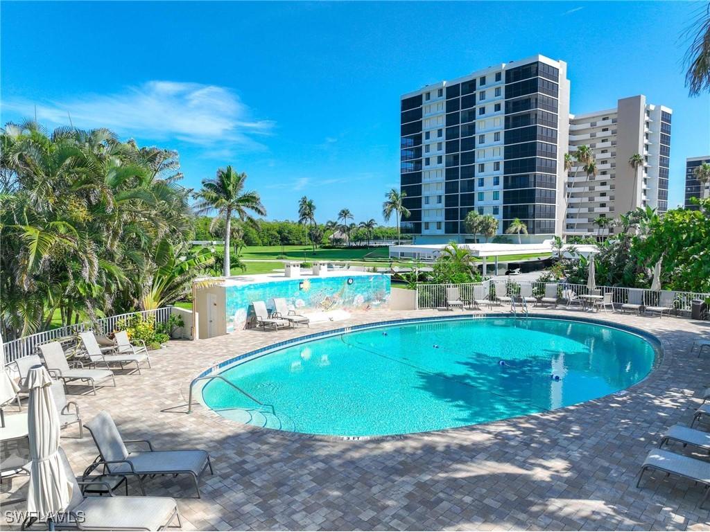 5 Bluebill Avenue #108 Naples FL 34108 226004543 image2