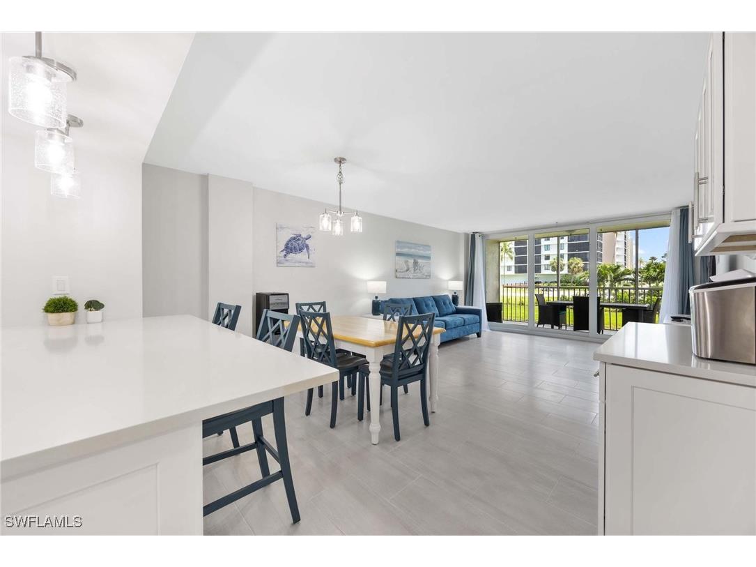 5 Bluebill Avenue #108 Naples FL 34108 226004543 image8