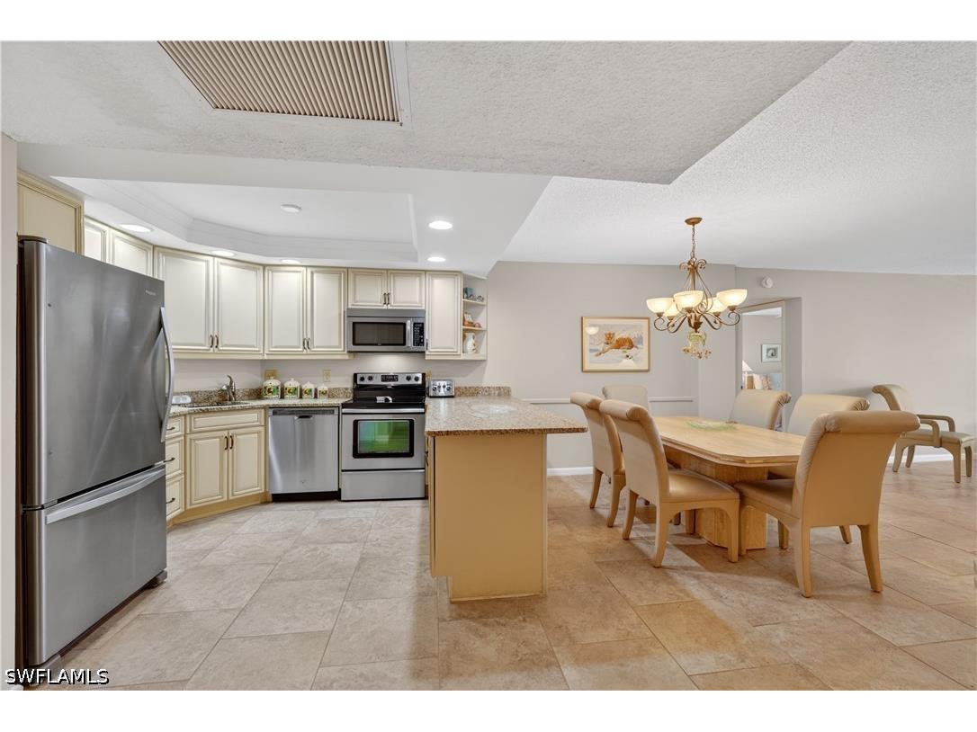 5 Bluebill Avenue #201 Naples FL 34108 226018075 image10