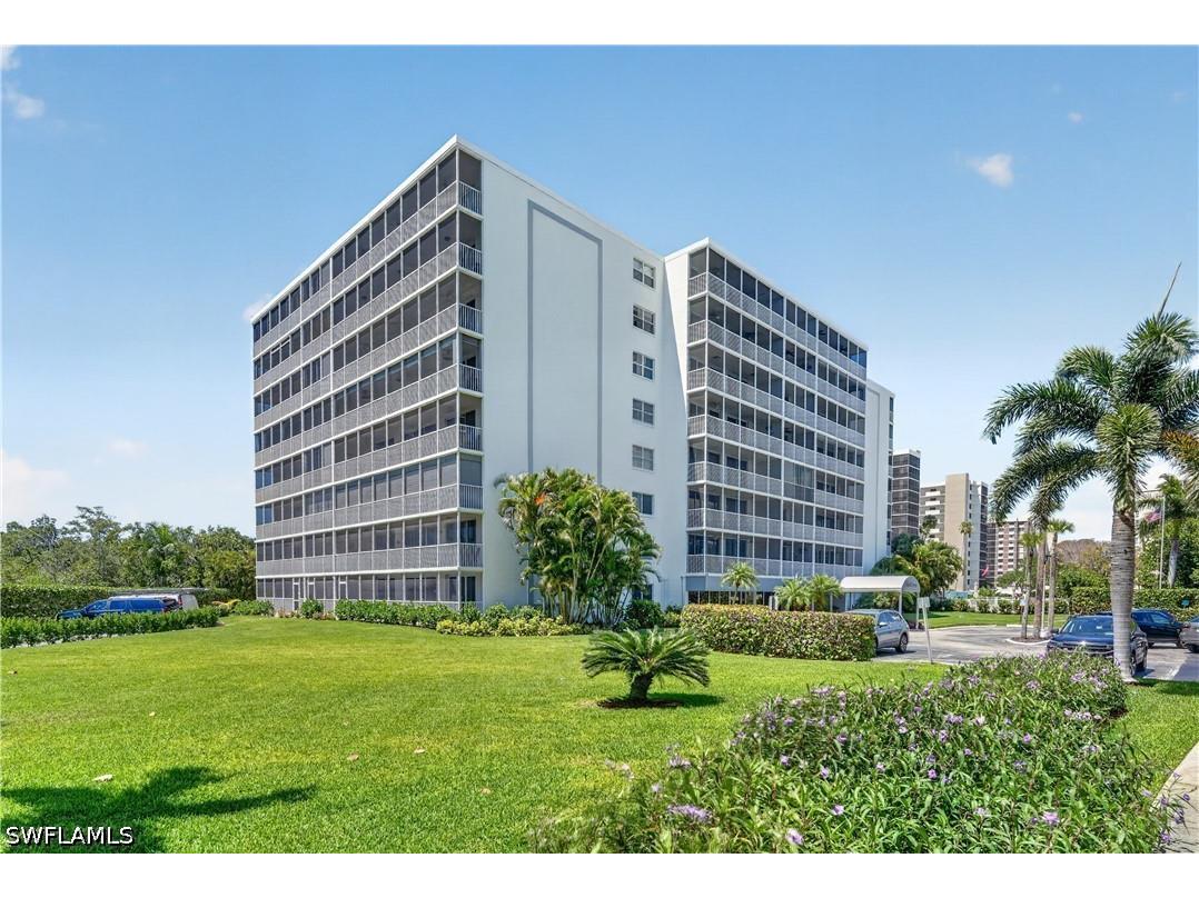 5 Bluebill Avenue #201 Naples FL 34108 226018075 image40