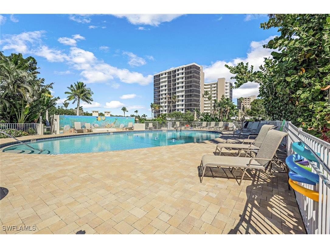 5 Bluebill Avenue #205 Naples FL 34108 226006041 image16