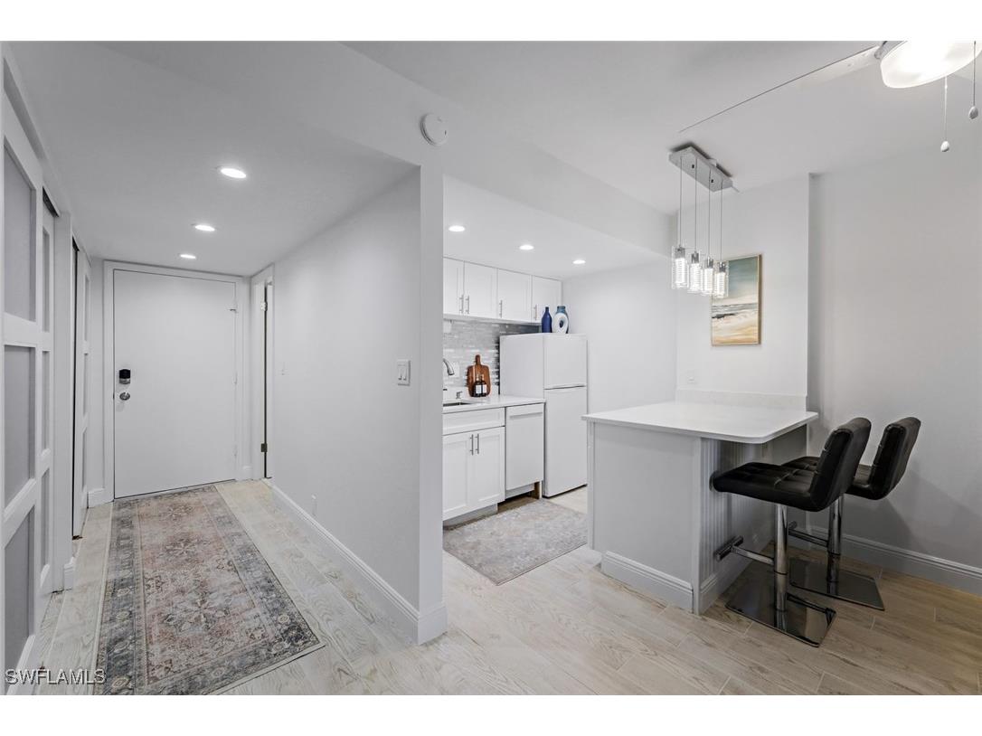 5 Bluebill Avenue #205 Naples FL 34108 226006041 image4