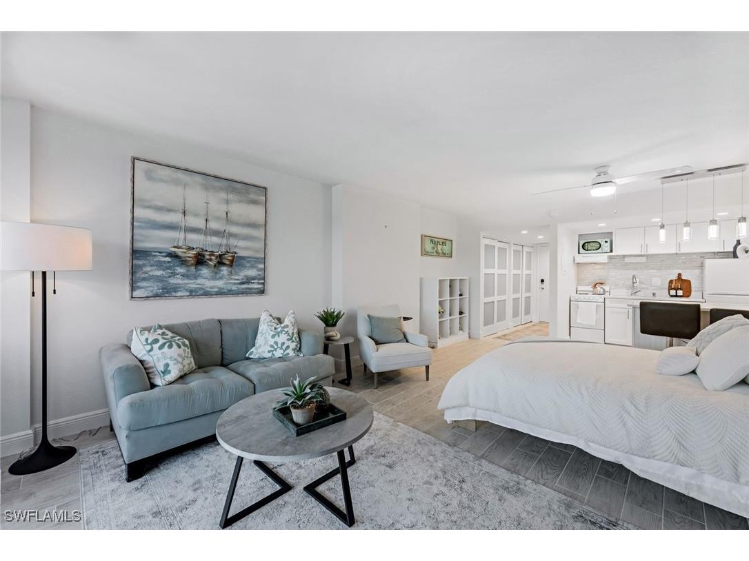 5 Bluebill Avenue #205 Naples FL 34108 226006041 image6