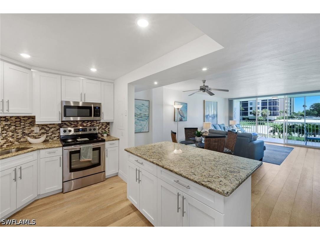 5 Bluebill Avenue #208 Naples FL 34108 226018376 image1