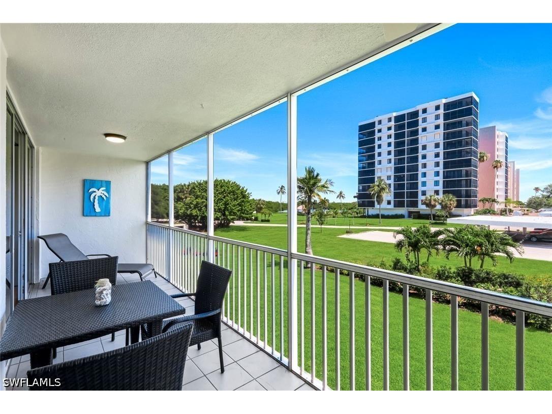 5 Bluebill Avenue #208 Naples FL 34108 226018376 image8