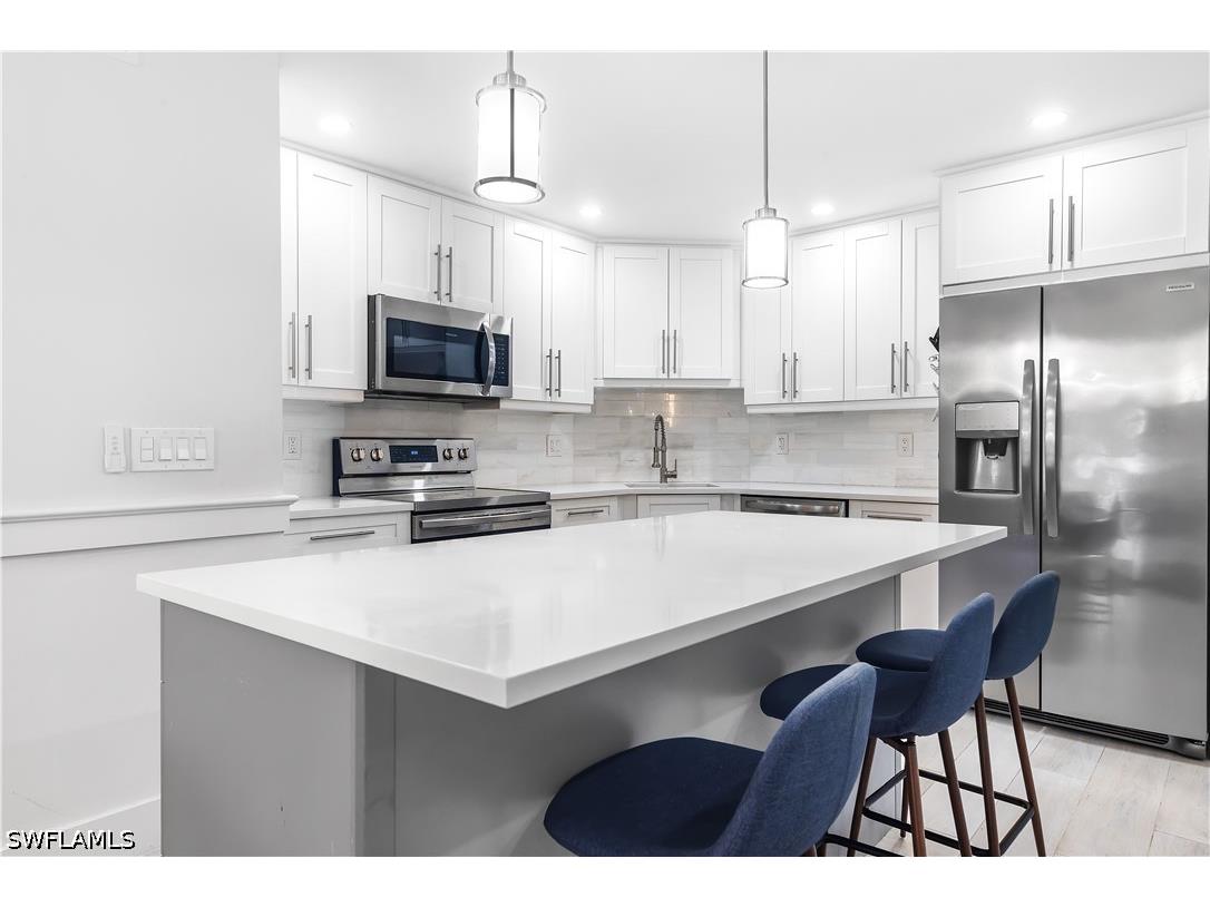 5 Bluebill Avenue #209 Naples FL 34108 226018556 image10