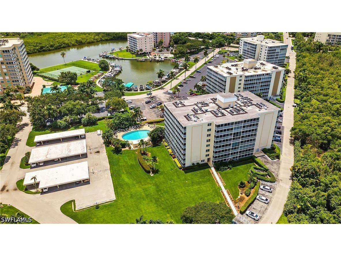 5 Bluebill Avenue #209 Naples FL 34108 226018556 image27