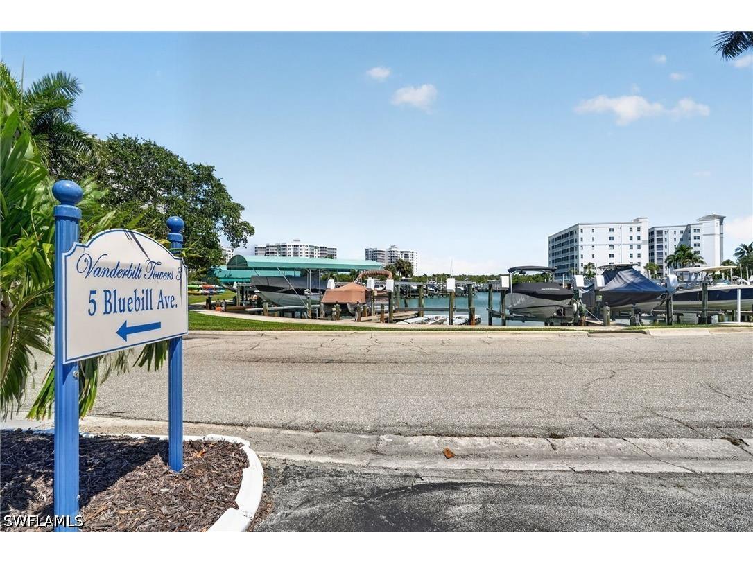 5 Bluebill Avenue #209 Naples FL 34108 226018556 image3