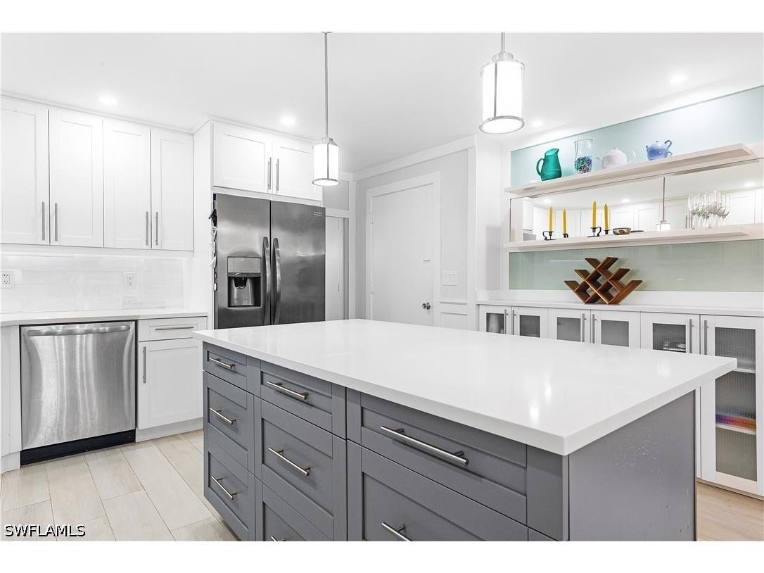 5 Bluebill Avenue #209 Naples FL 34108 226018556 image9