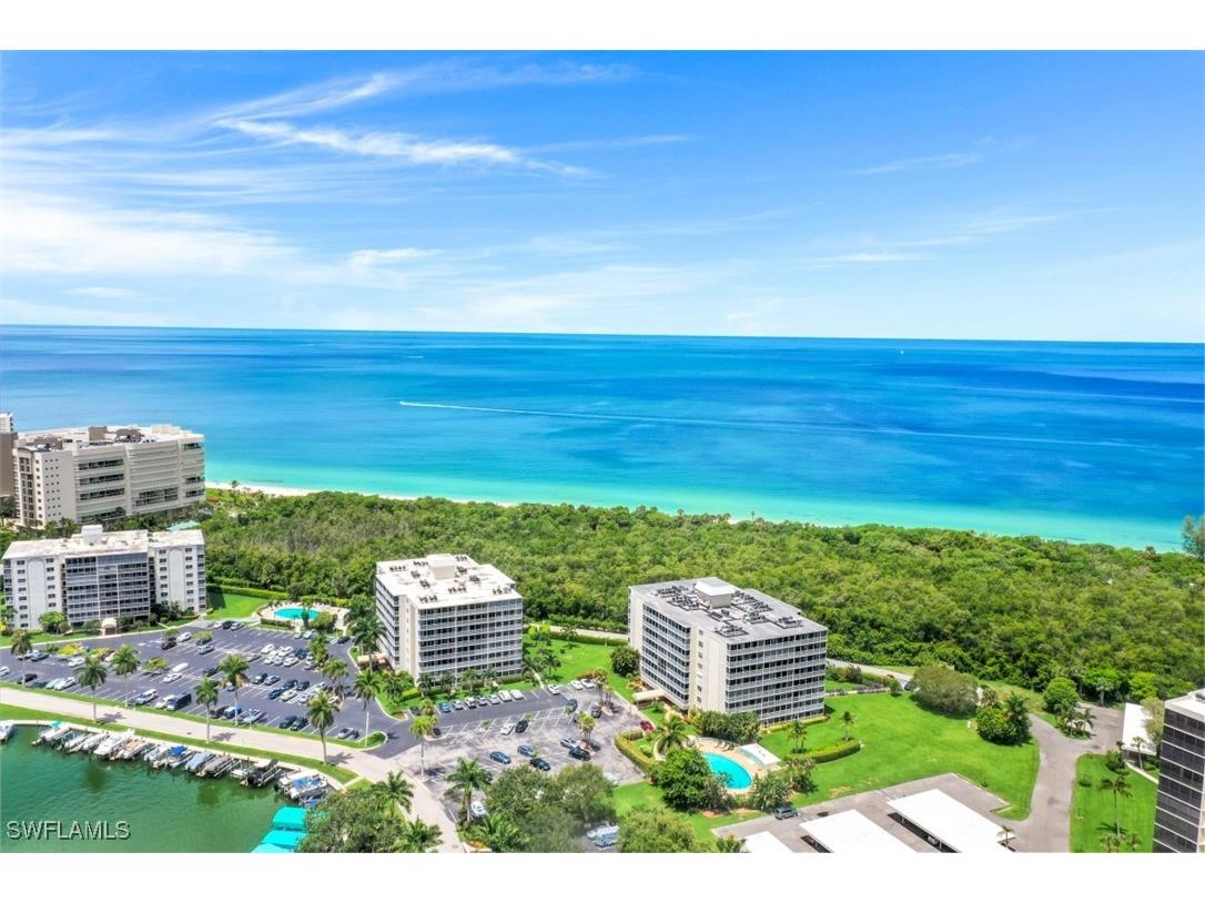 5 Bluebill Avenue #210 Naples FL 34108 225072885 image1