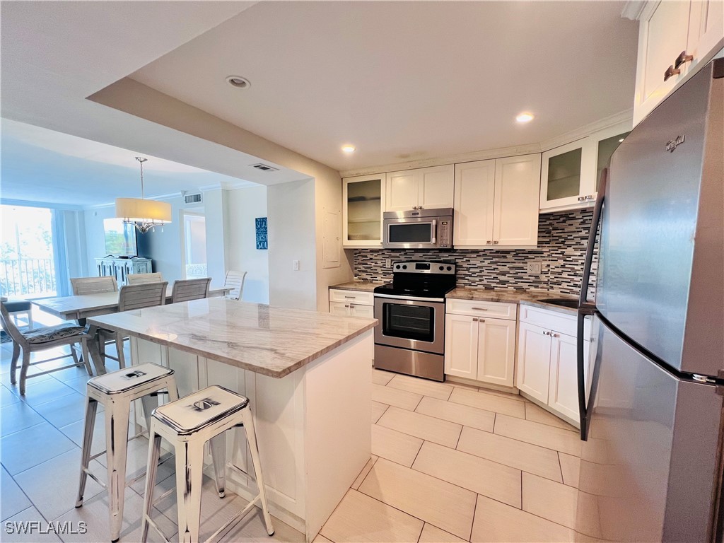 5 Bluebill Avenue #303-1 Naples FL 34108 225073817 image7