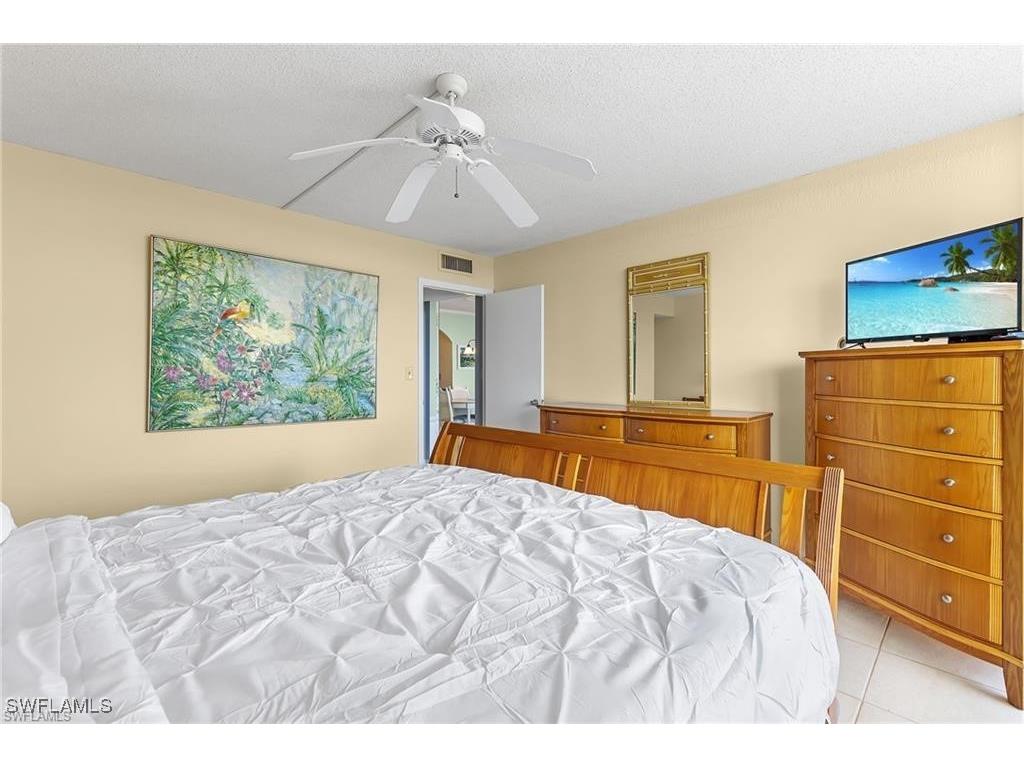 5 Bluebill Avenue #403 Naples FL 34108 225041817 image16