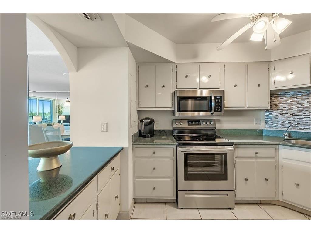 5 Bluebill Avenue #403 Naples FL 34108 225041817 image3