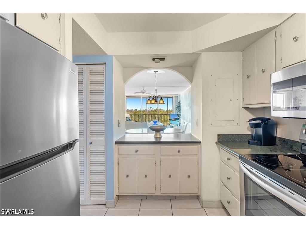 5 Bluebill Avenue #403 Naples FL 34108 226020776 image12