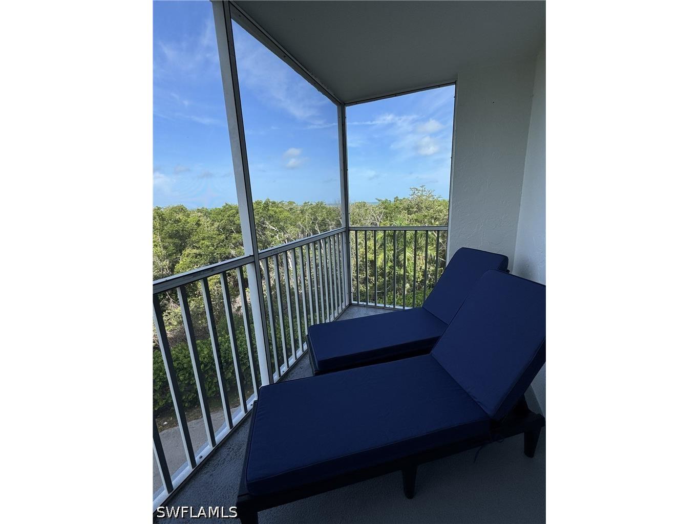 5 Bluebill Avenue #403 Naples FL 34108 226020776 image2