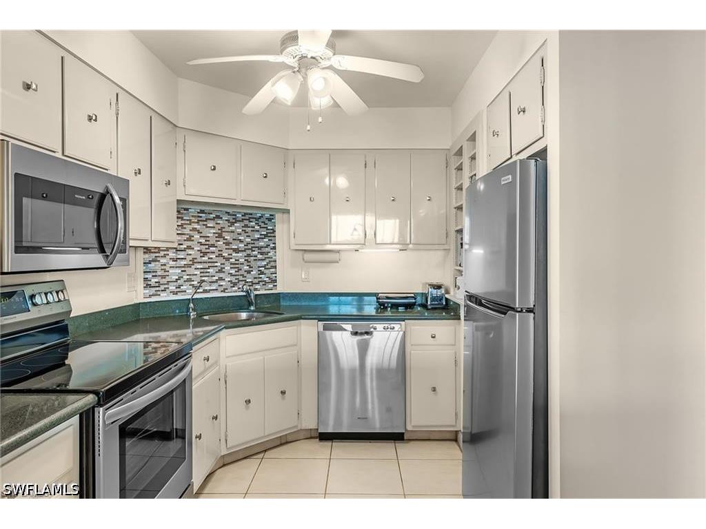 5 Bluebill Avenue #403 Naples FL 34108 226020776 image3