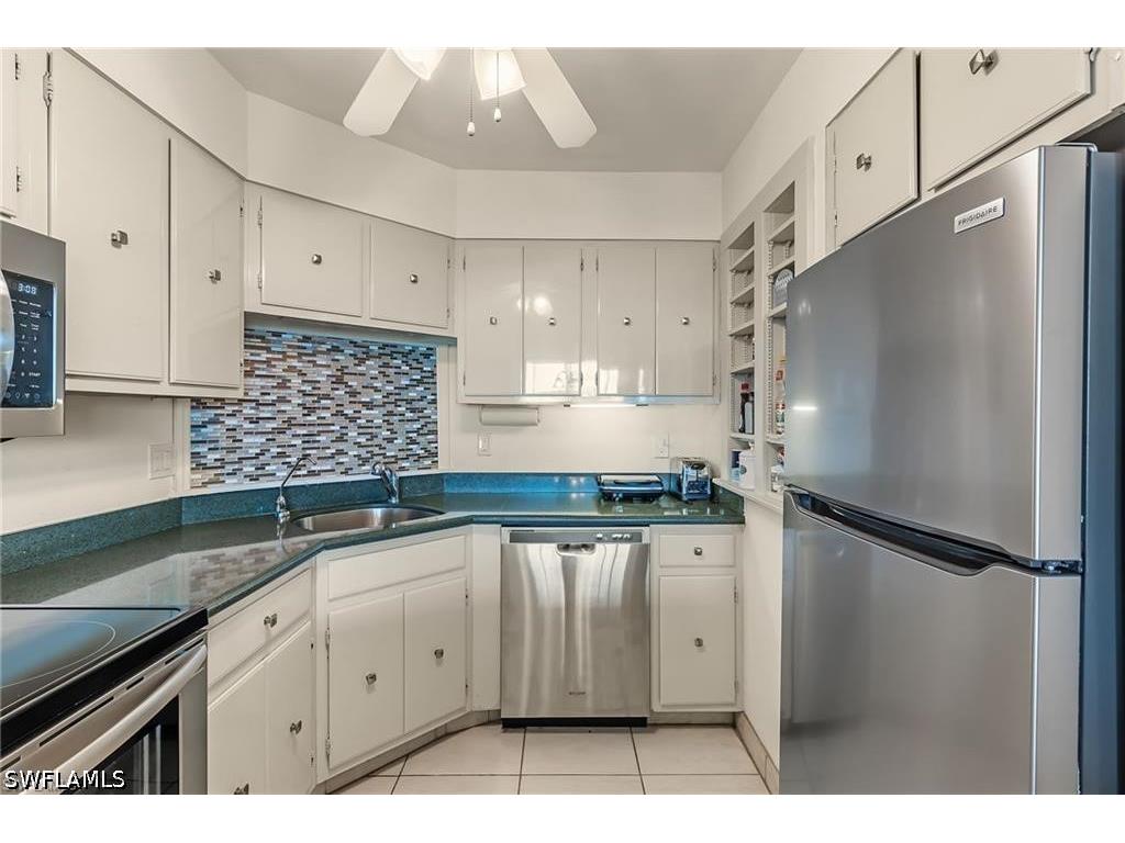 5 Bluebill Avenue #403 Naples FL 34108 226020776 image5