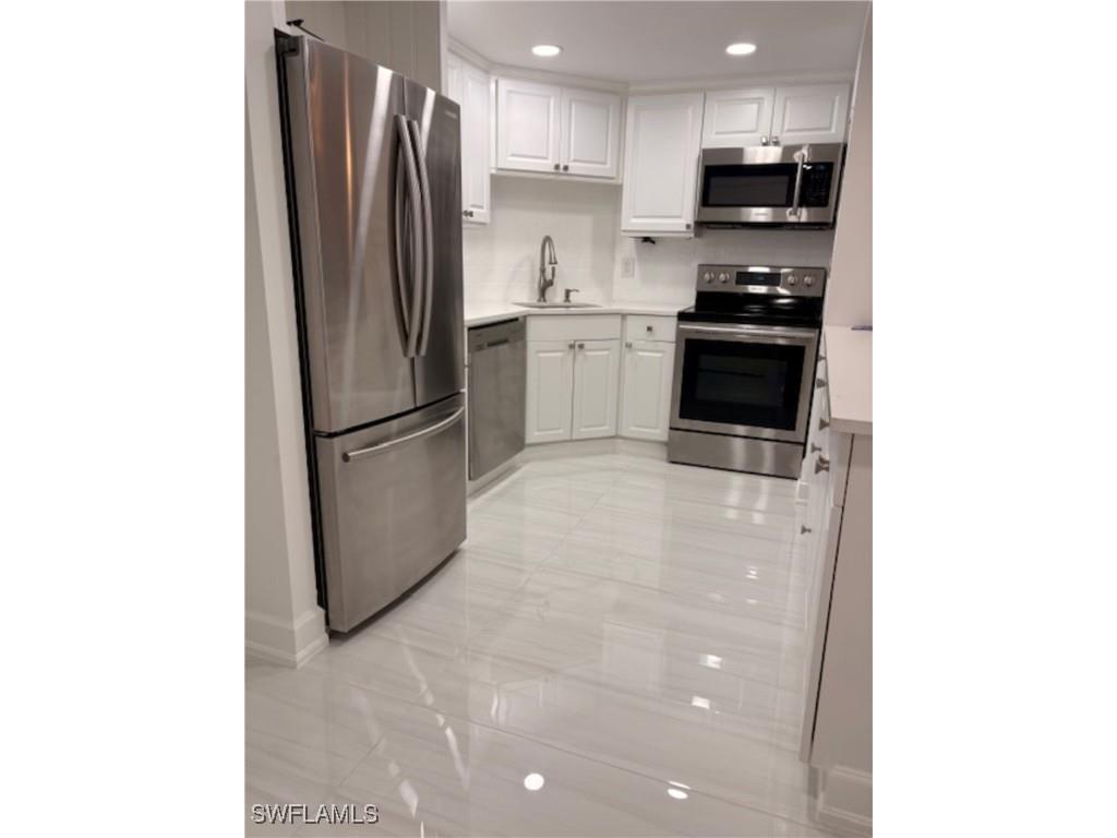 5 Bluebill Avenue #410 Naples FL 34108 225052916 image5