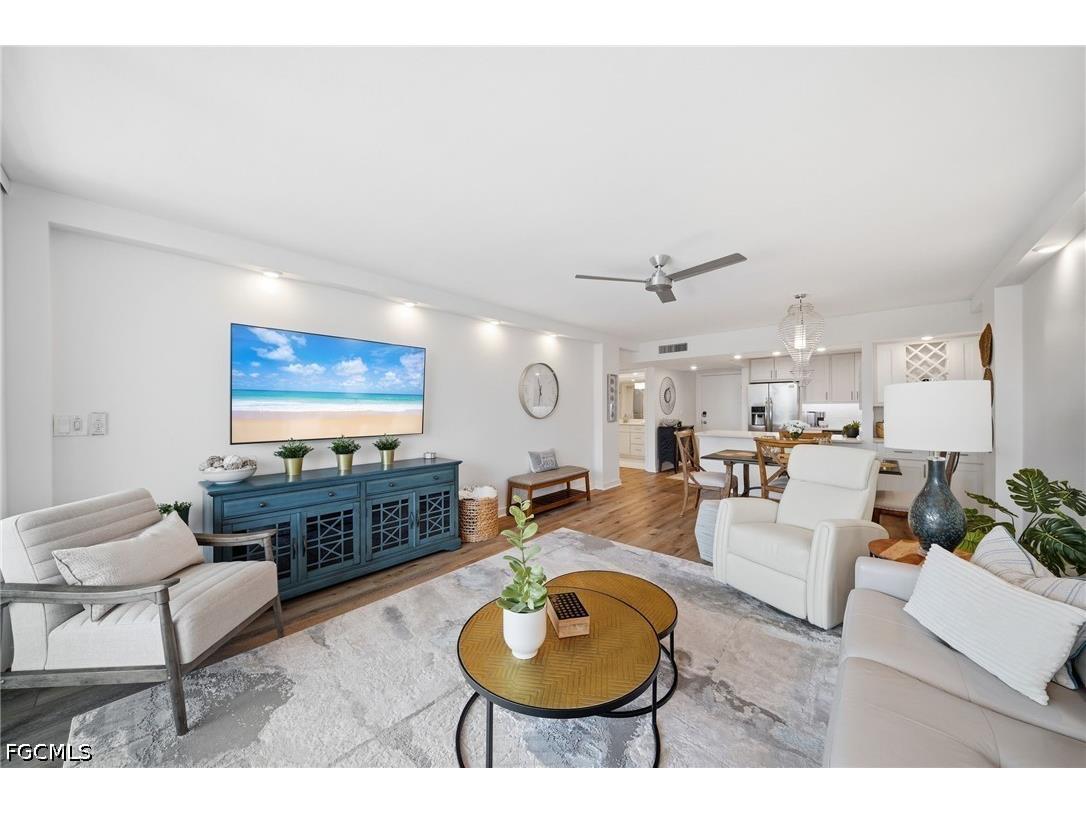 5 Bluebill Avenue #808 Naples FL 34108 2026019156 image3