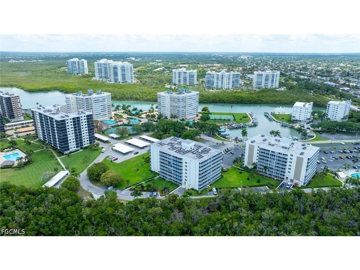 5 Bluebill Avenue #808 Naples FL 34108 2026019156 image32