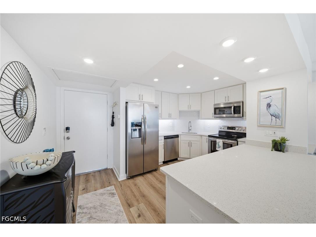 5 Bluebill Avenue #808 Naples FL 34108 2026019156 image6