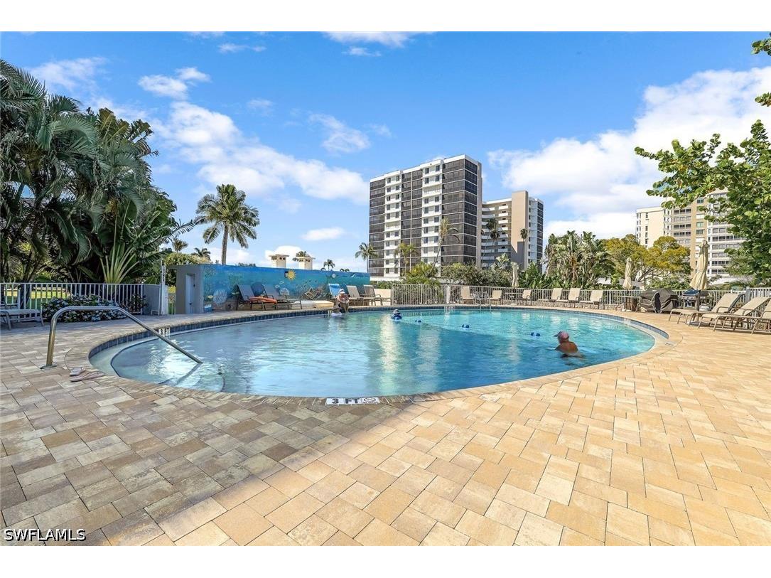 5 Bluebill Avenue #810 Naples FL 34108 226025569 image18