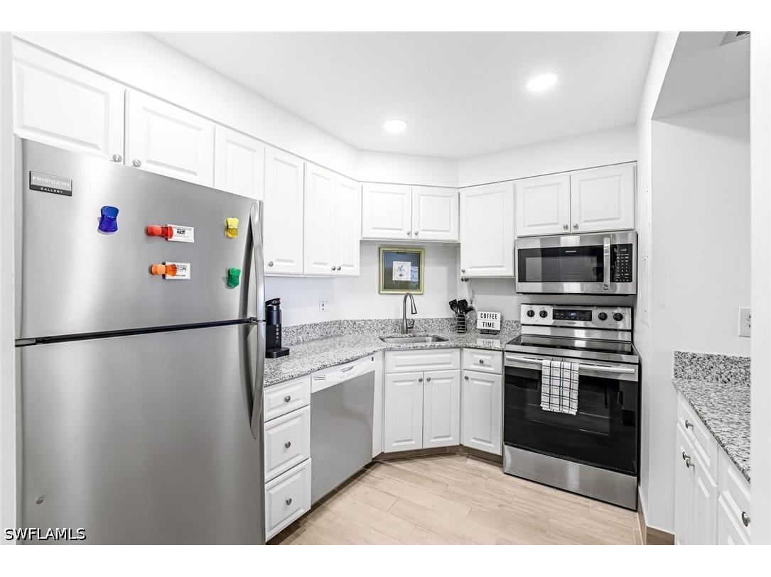 5 Bluebill Avenue #810 Naples FL 34108 226025569 image5