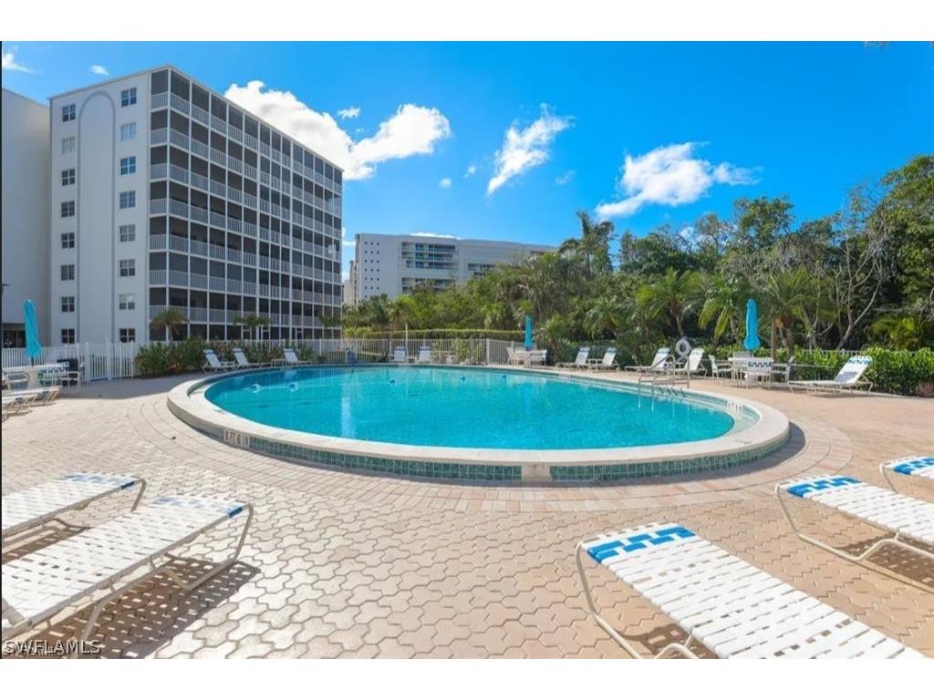 5 Bluebill Avenue #812 Naples FL 34108 226006257 image27