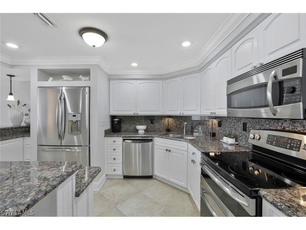 5 Bluebill Avenue #812 Naples FL 34108 226006257 image6