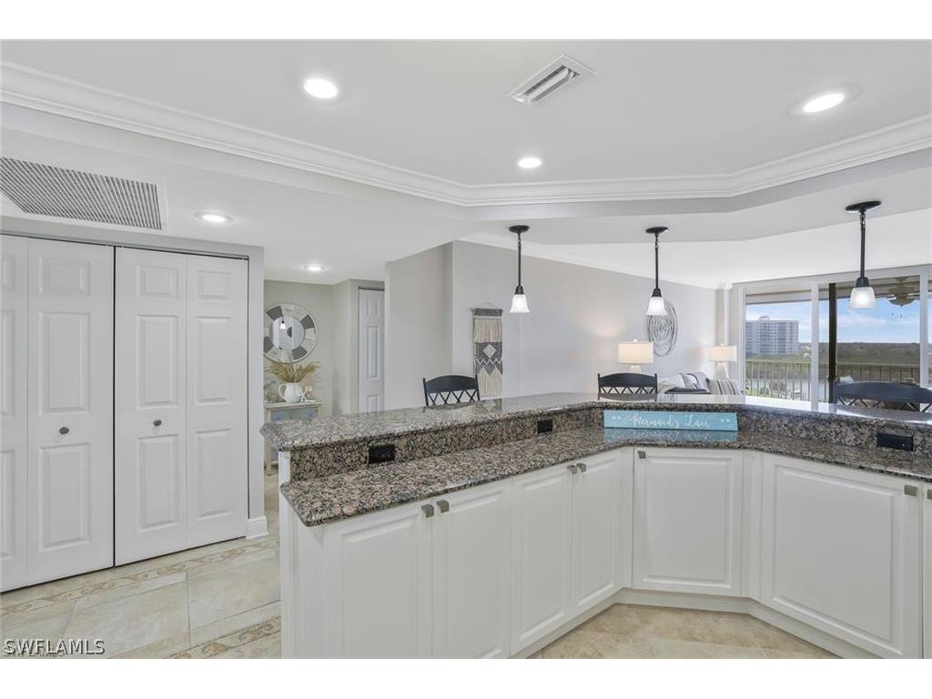 5 Bluebill Avenue #812 Naples FL 34108 226006257 image8