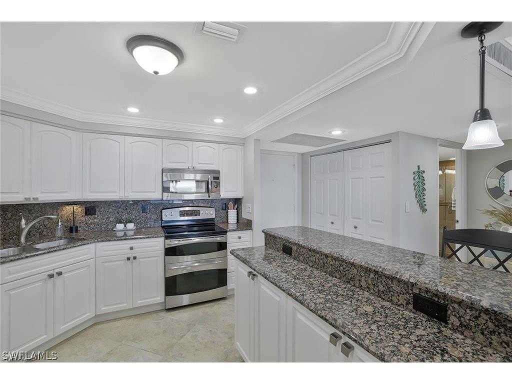 5 Bluebill Avenue #812 Naples FL 34108 226006257 image9