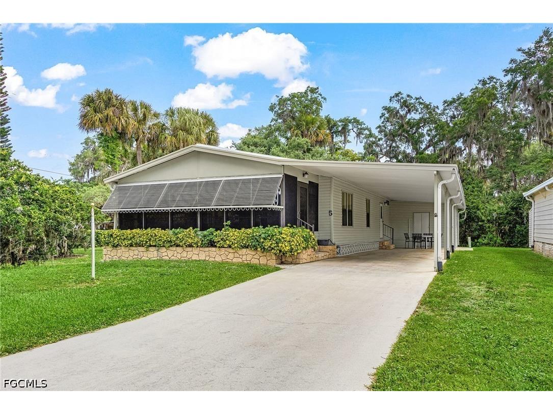 5 Erica Street Alva FL 33920 2026019766 image1