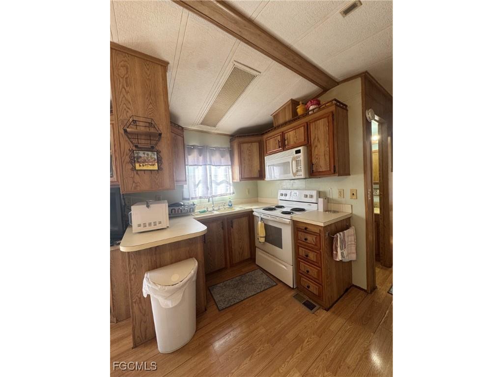 5 Fountain View Boulevard North Fort Myers FL 33903 2025011754 image7