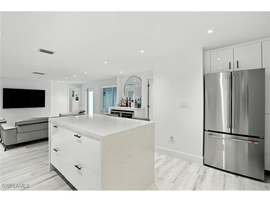 5 Glenview Manor Drive Fort Myers Beach FL 33931 225065968 image10