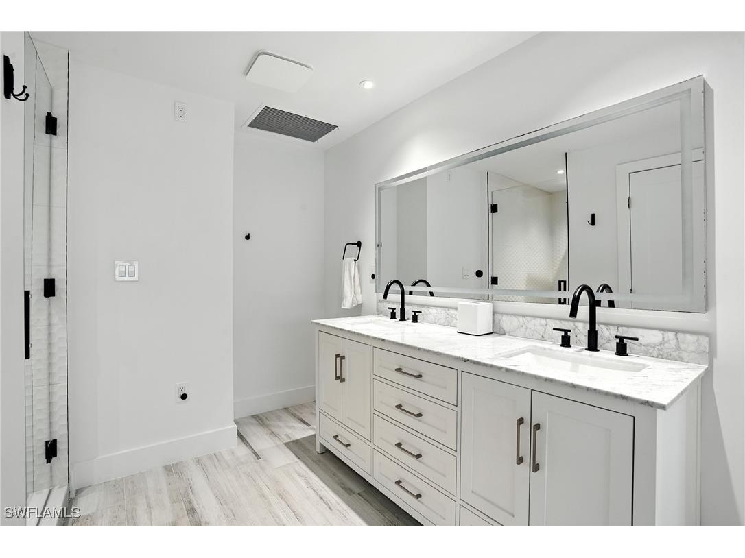 5 Glenview Manor Drive Fort Myers Beach FL 33931 225065968 image29