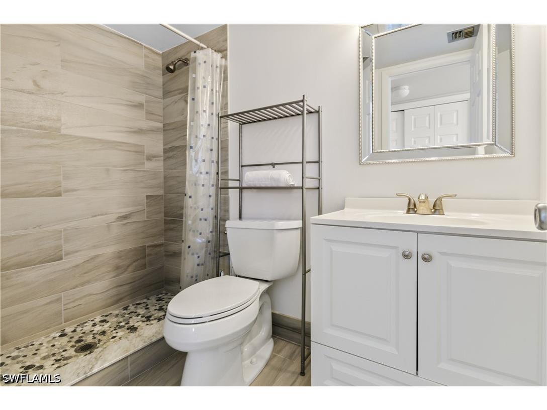 5 High Point Circle W #104 Naples FL 34103 226023488 image13