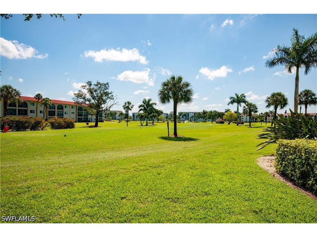 5 High Point Circle W #104 Naples FL 34103 226023488 image18