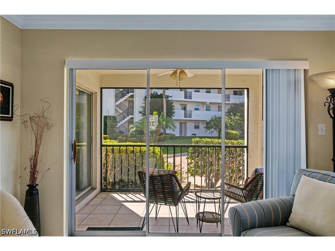 5 High Point Circle W #104 Naples FL 34103 226023488 image7