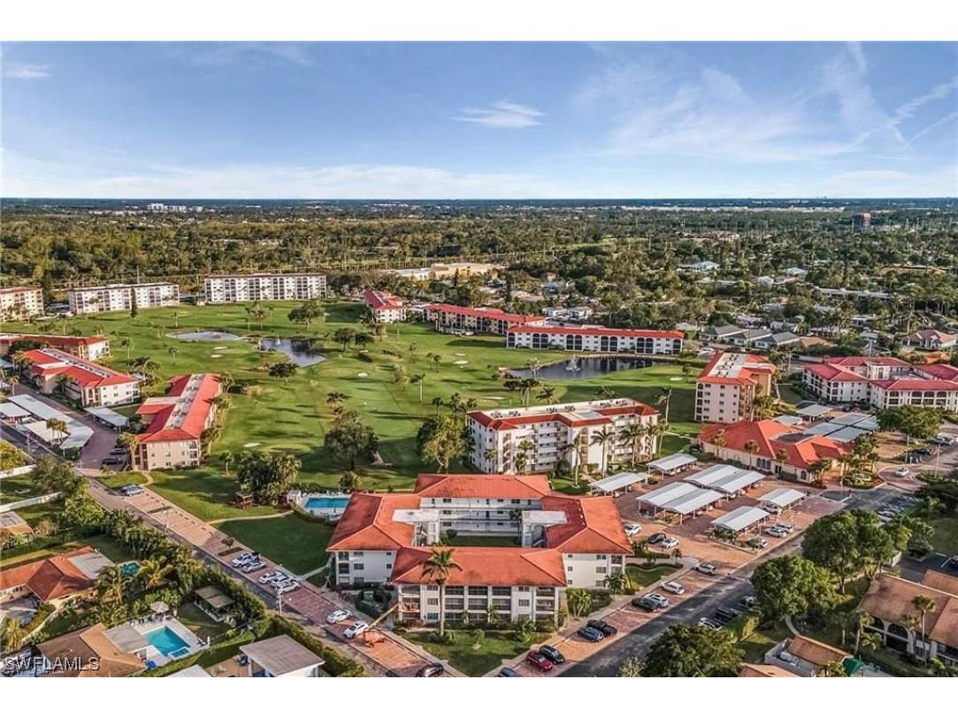 5 High Point Circle W #109 Naples FL 34103 223055701 image1