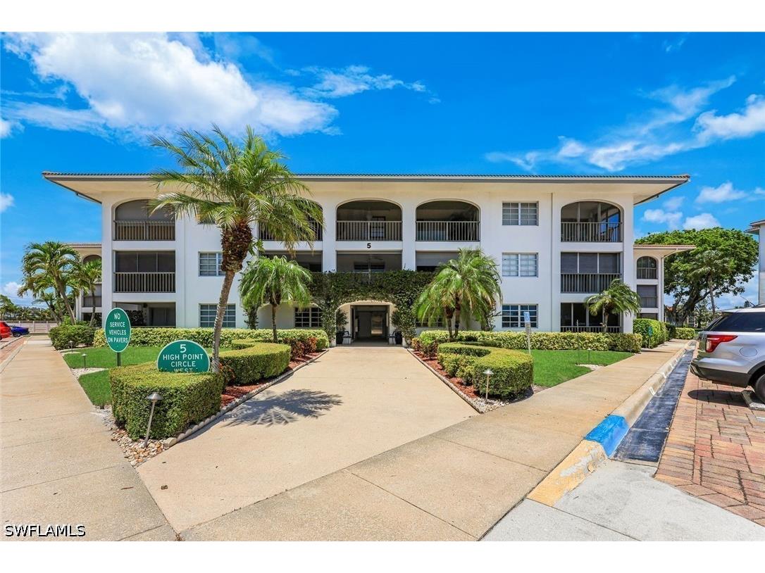 5 High Point Circle W #204 Naples FL 34103 226021238 image1