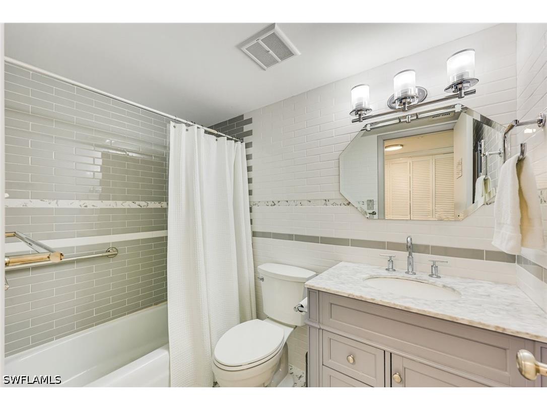 5 High Point Circle W #204 Naples FL 34103 226021238 image10