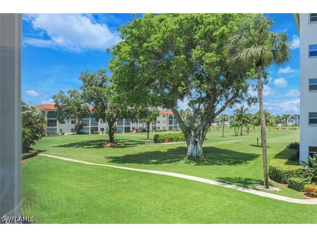 5 High Point Circle W #204 Naples FL 34103 226021238 image14