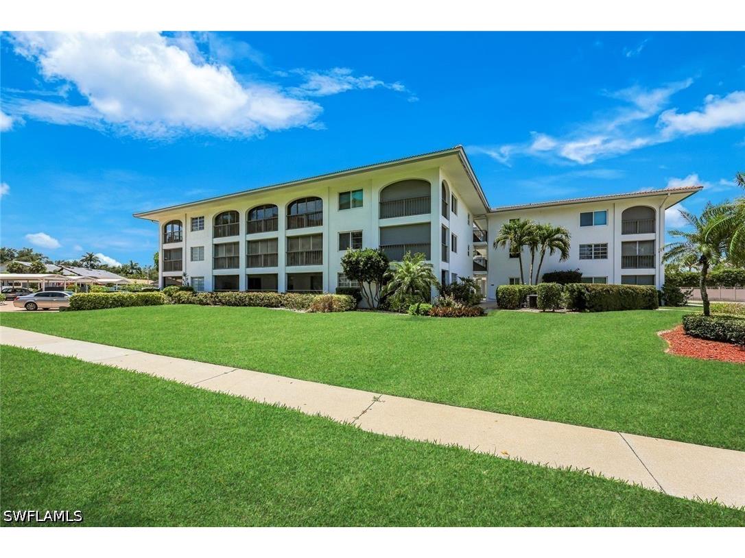 5 High Point Circle W #204 Naples FL 34103 226021238 image15