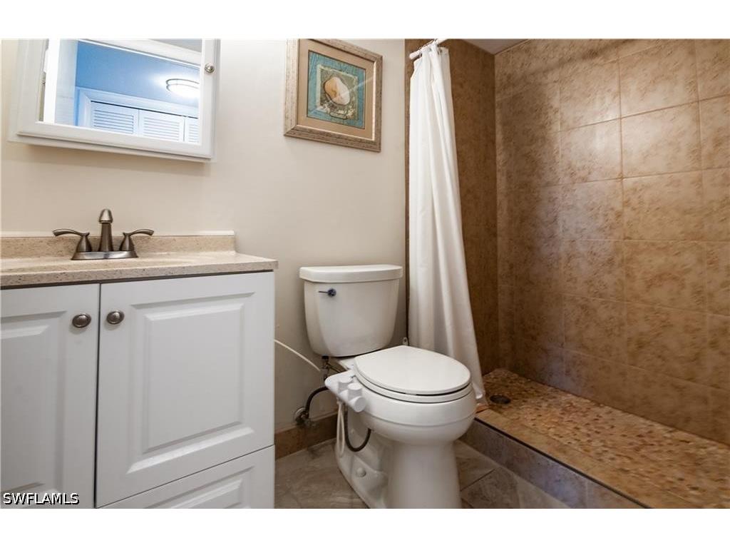 5 High Point Circle W #206 Naples FL 34103 226022539 image20