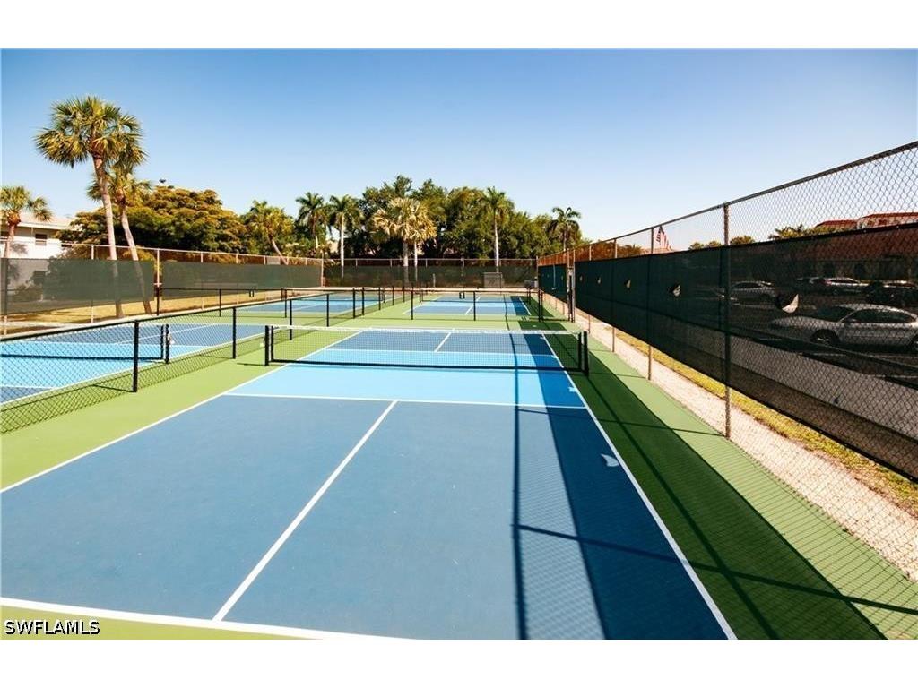 5 High Point Circle W #206 Naples FL 34103 226022539 image30