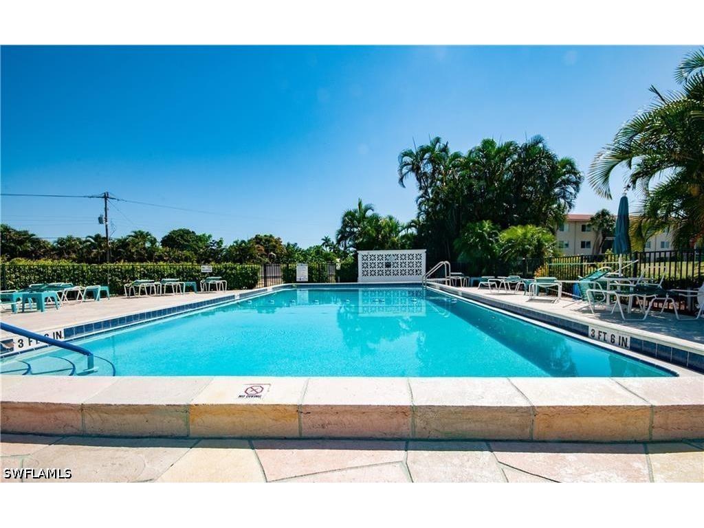 5 High Point Circle W #206 Naples FL 34103 226022539 image37